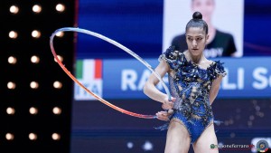 hoop f raffaeli sofia ita ph simone ferraro sfa05837 copia